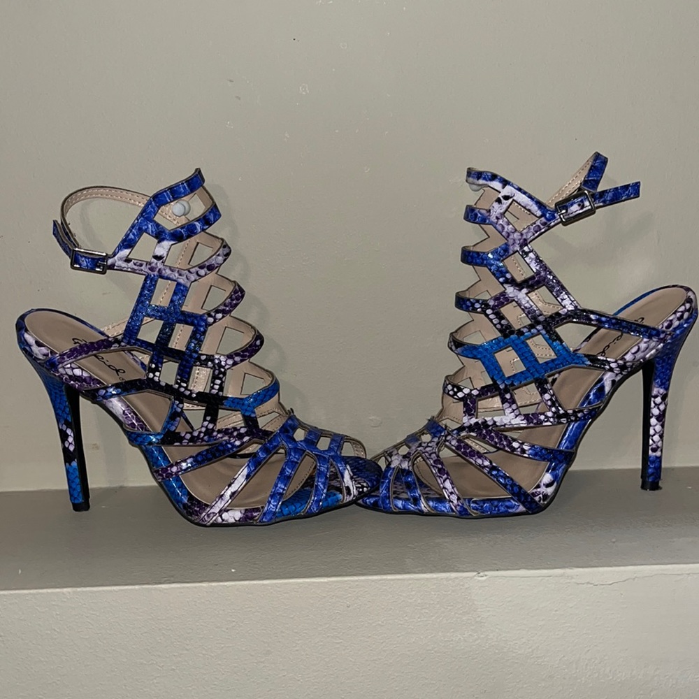 Heels size 6